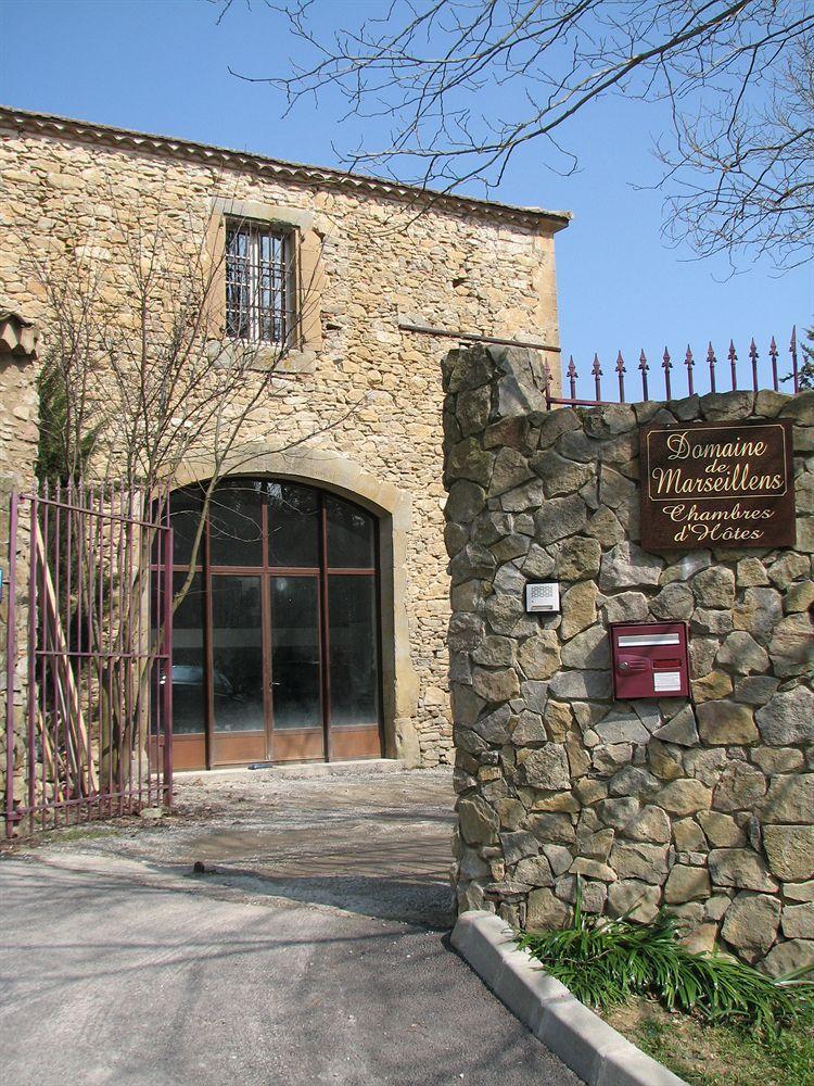 Domaine De Marseillens Bed & Breakfast 4*