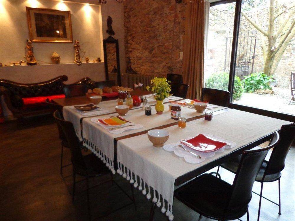 Domaine De Marseillens Bed & Breakfast 4*